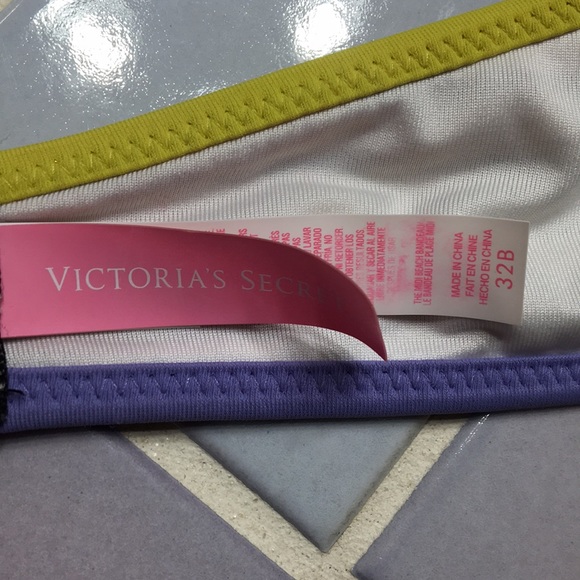 Victoria’s Secret bikini top - Picture 5 of 5